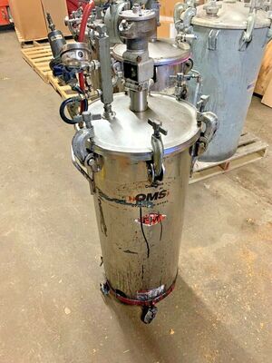 DEVILBISS QMS 15 Paint Pressure Tanks | MAVERICK UNLIMITED INC.